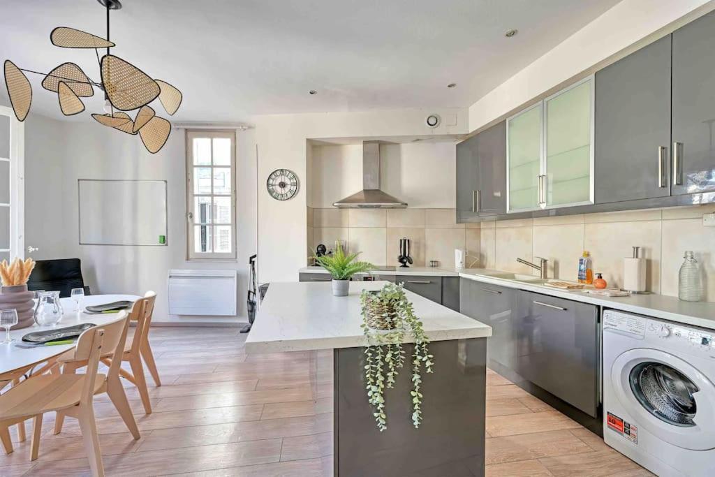 Ferienwohnung Pops Flat - Parking Prive Gratuit - Wi-Fi - Ac Clim Avignon Exterior foto